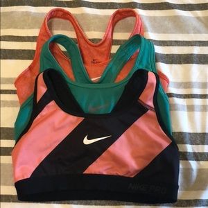 Nike pro sports bra